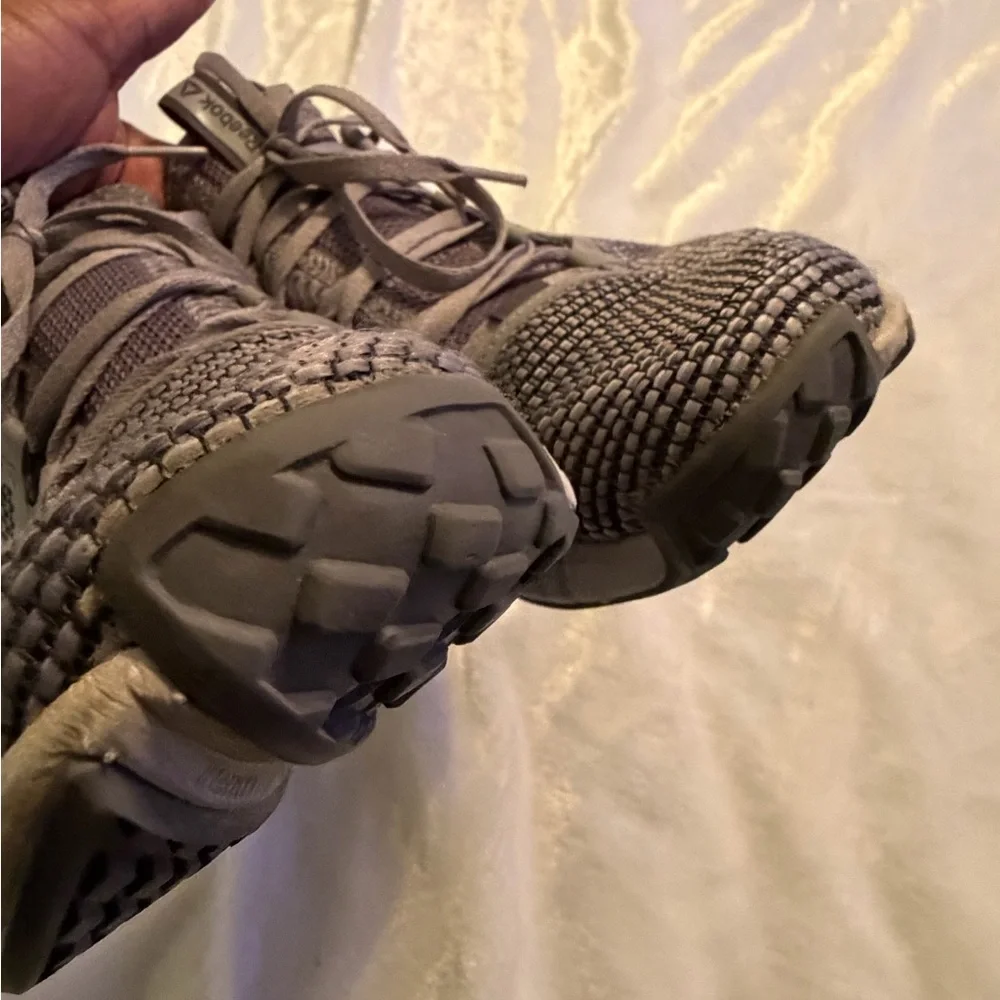 Reebok Charcoal and White Training Shoes - Picture 9 of 12